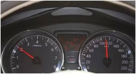 汽车130码转速多少